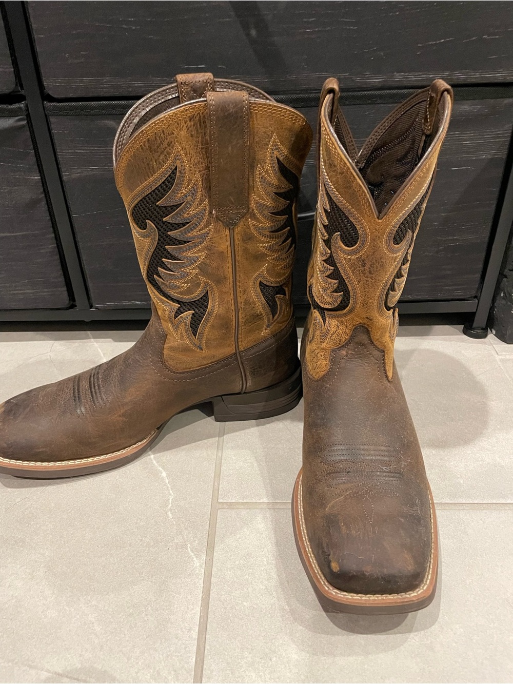 Ariat Brown and Black Western Cowboy Boots